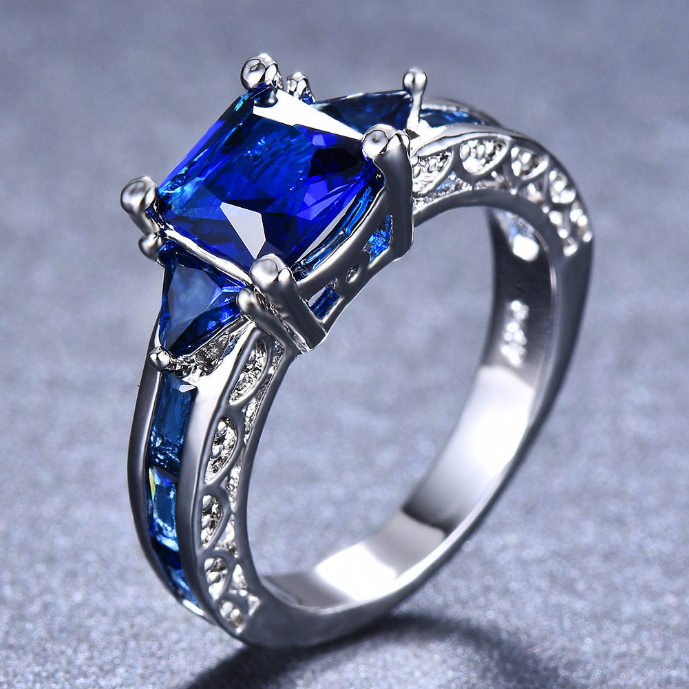 Womens Copper Ring Inlaid With Black Zirconia